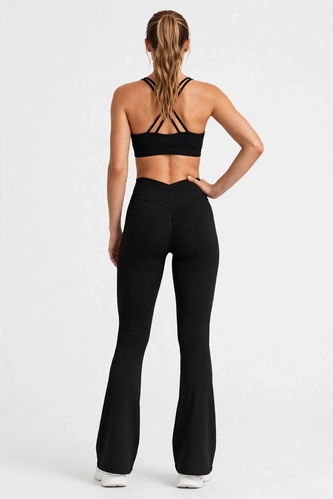 High-Waisted Ribbed Flare Leggings – Sculpted Bootcut Yoga Trousers
